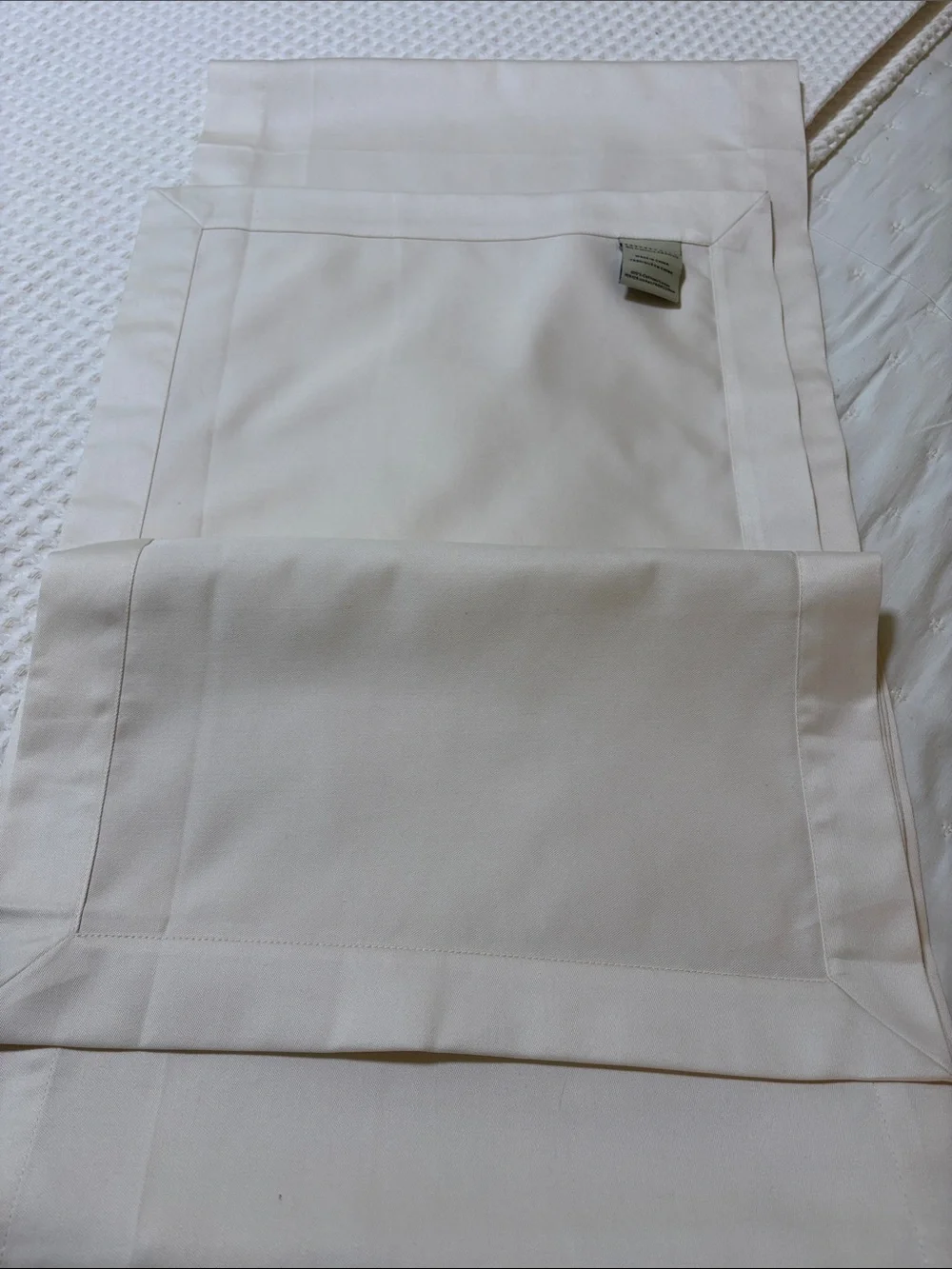 Pottery Barn Cream NWOT Cream 100% Cotton Table Runner 16” X 126”